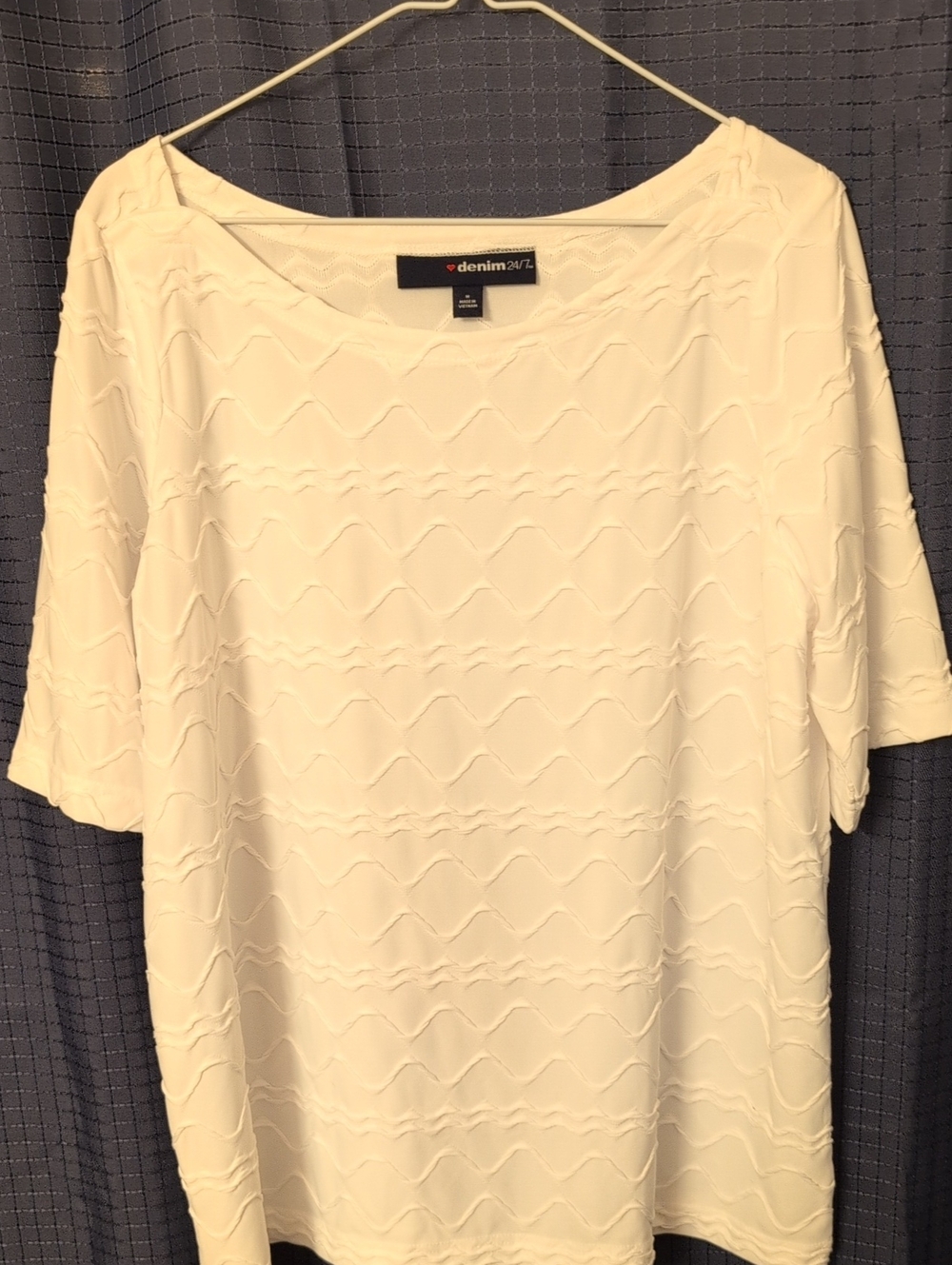 Denim 24/7 White Short-Sleeve Textured Wave Top 14/16 Like New